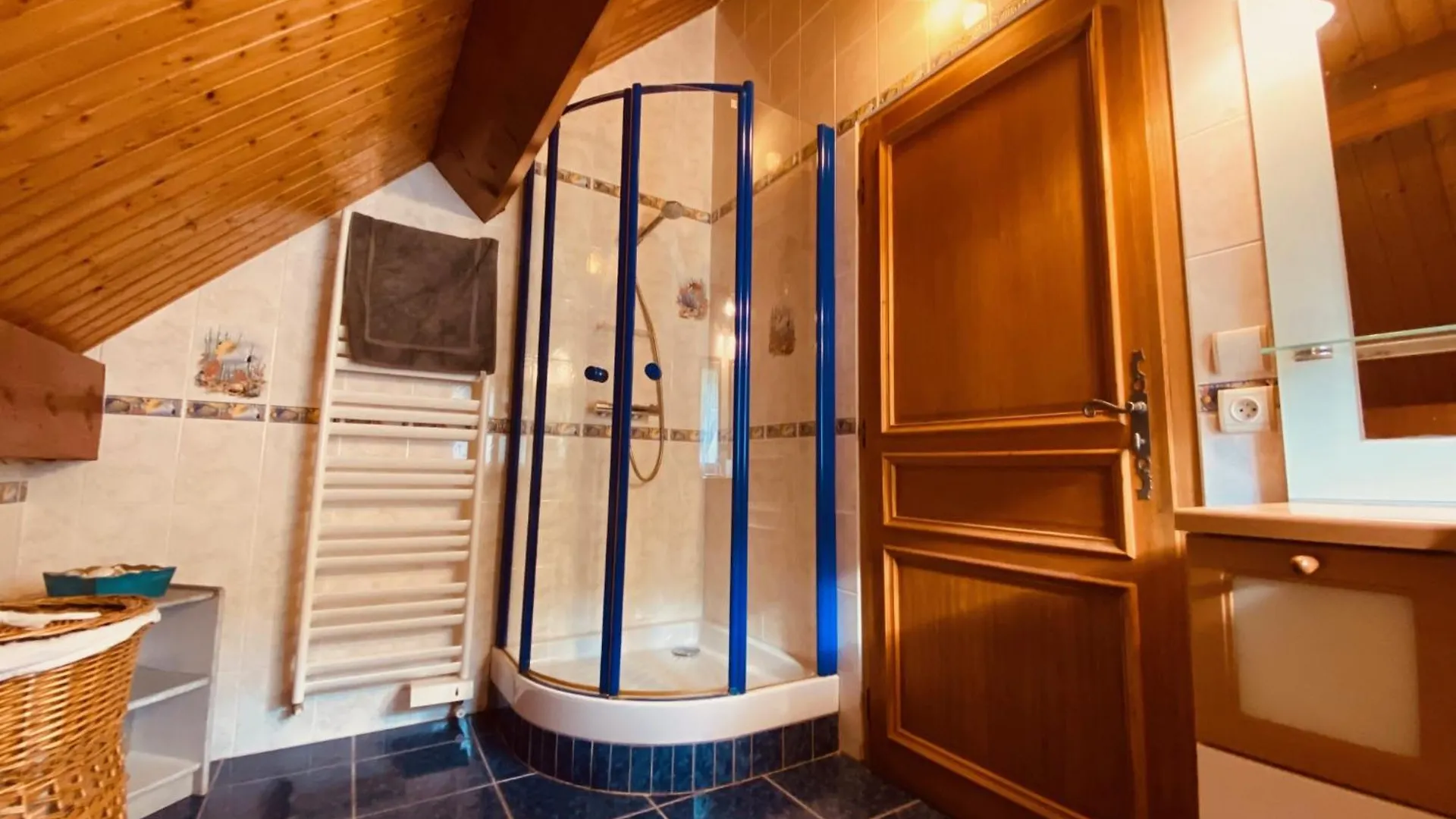 Grande Maison Avec Jardin Sarrancolin Holiday home