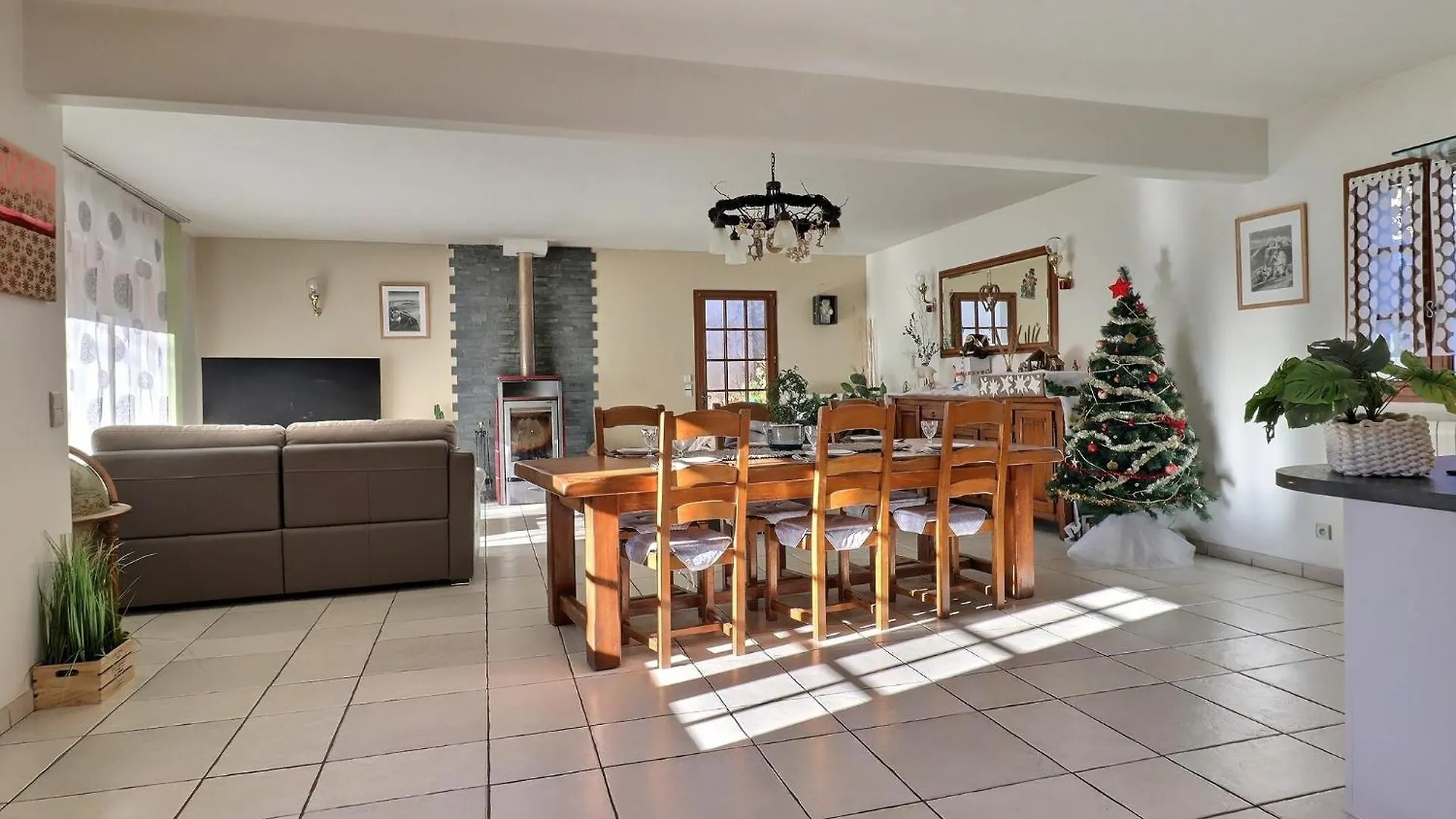 Grande Maison Avec Jardin Sarrancolin 0*,