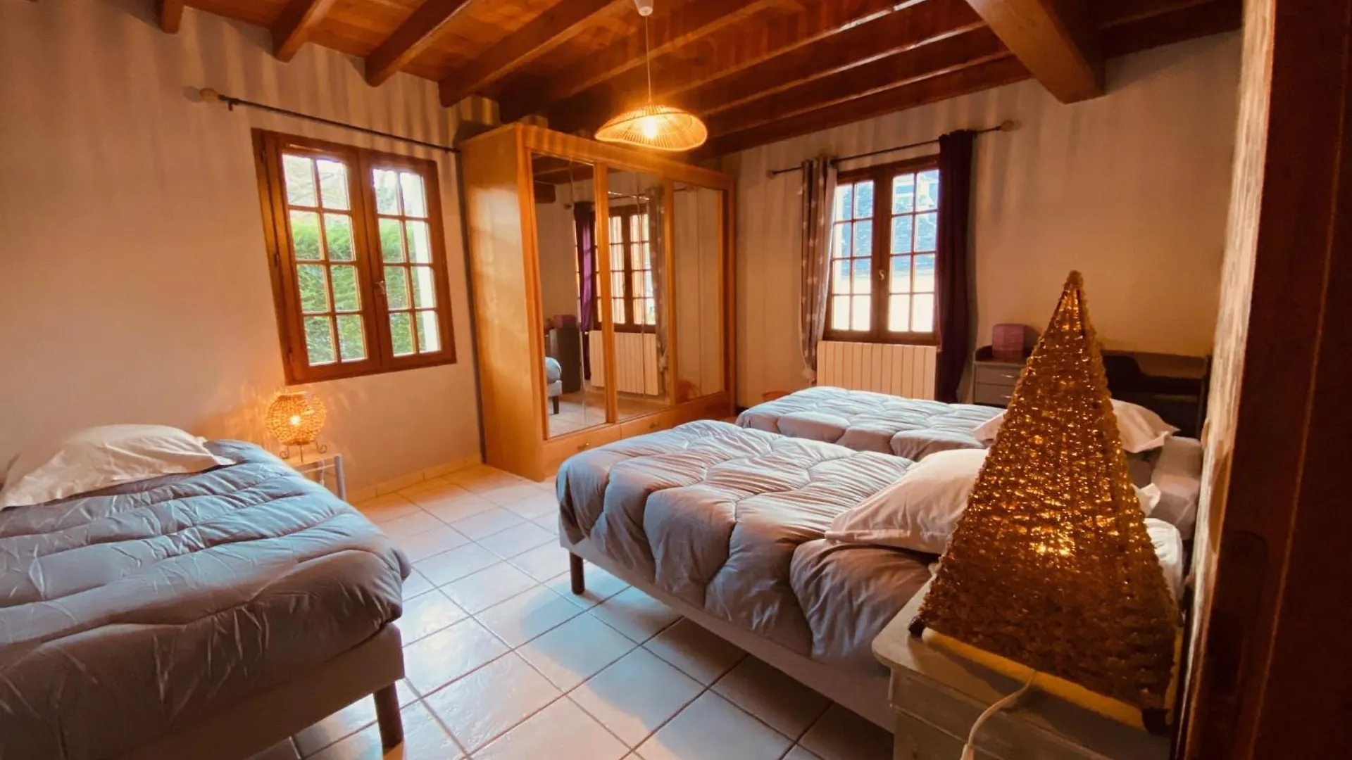 Grande Maison Avec Jardin Sarrancolin 0*,  France