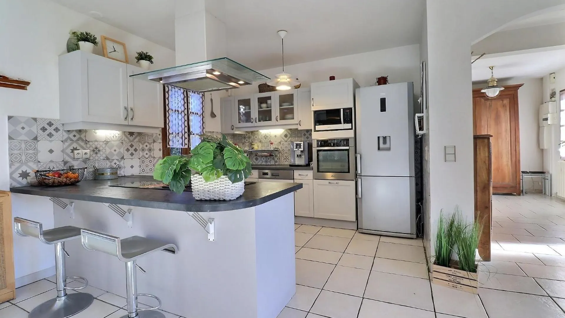 Grande Maison Avec Jardin Sarrancolin 0*,  France
